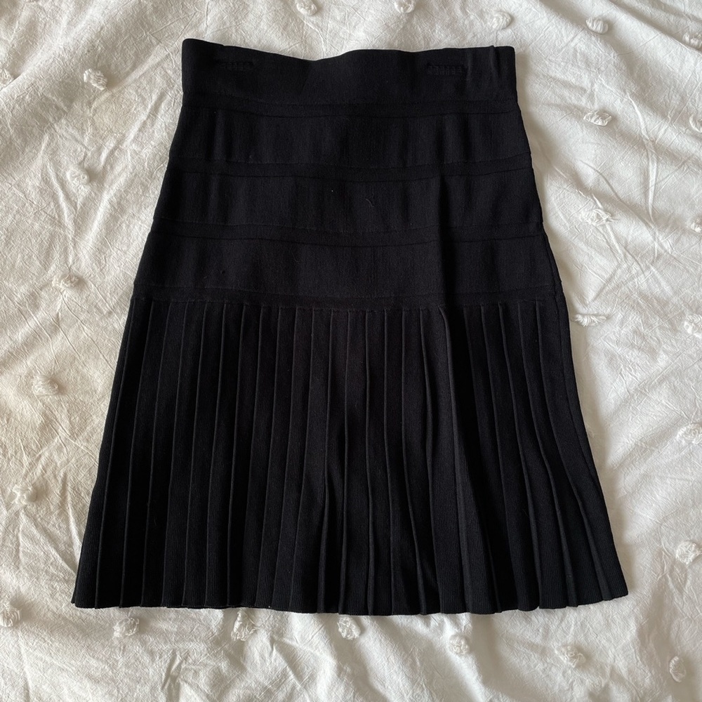 MNG High Waisted Pleated Skirt